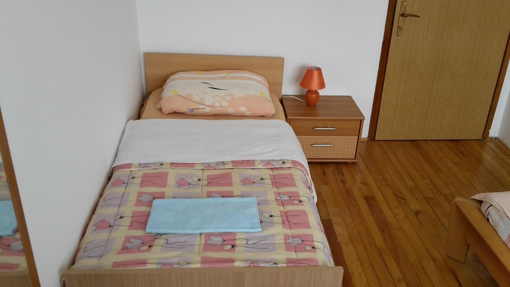 House Petkovic Hotel Korenica Ngoại thất bức ảnh