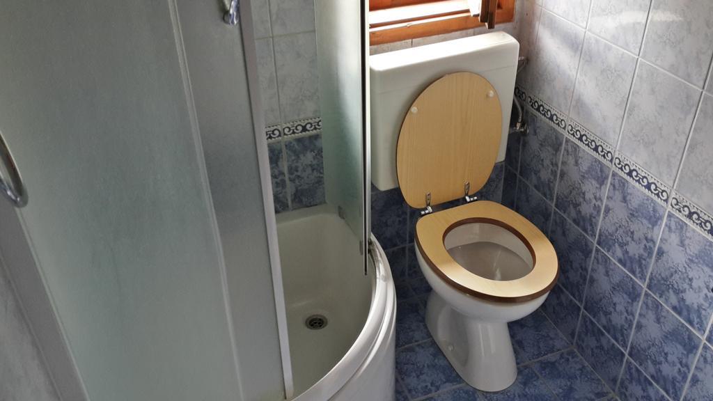 House Petkovic Hotel Korenica Ngoại thất bức ảnh