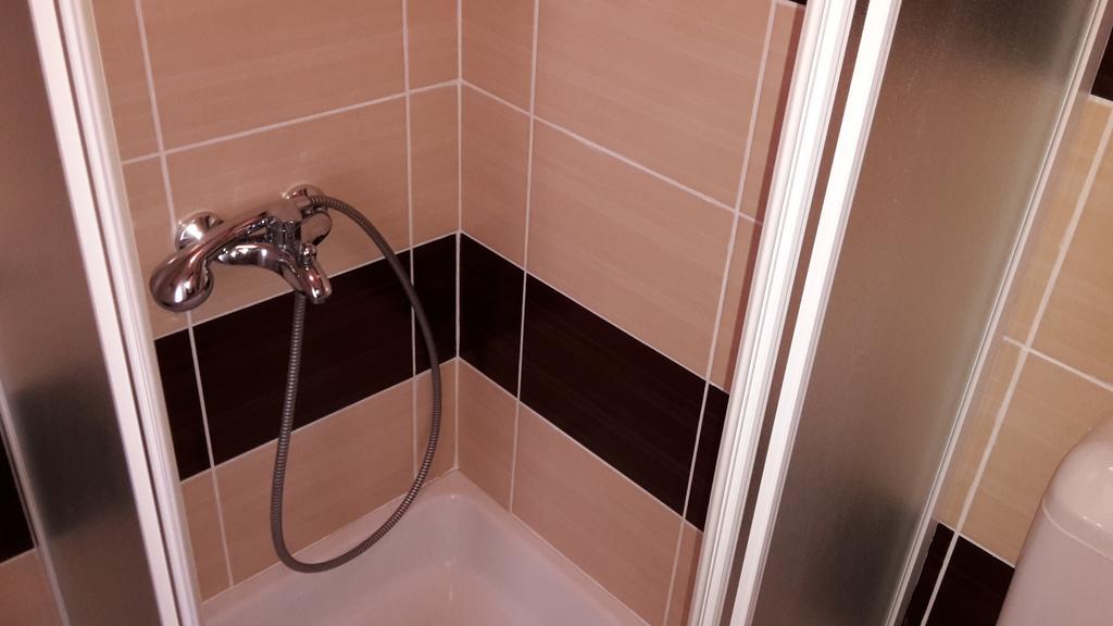House Petkovic Hotel Korenica Ngoại thất bức ảnh