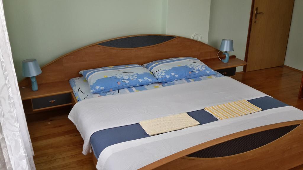 House Petkovic Hotel Korenica Ngoại thất bức ảnh